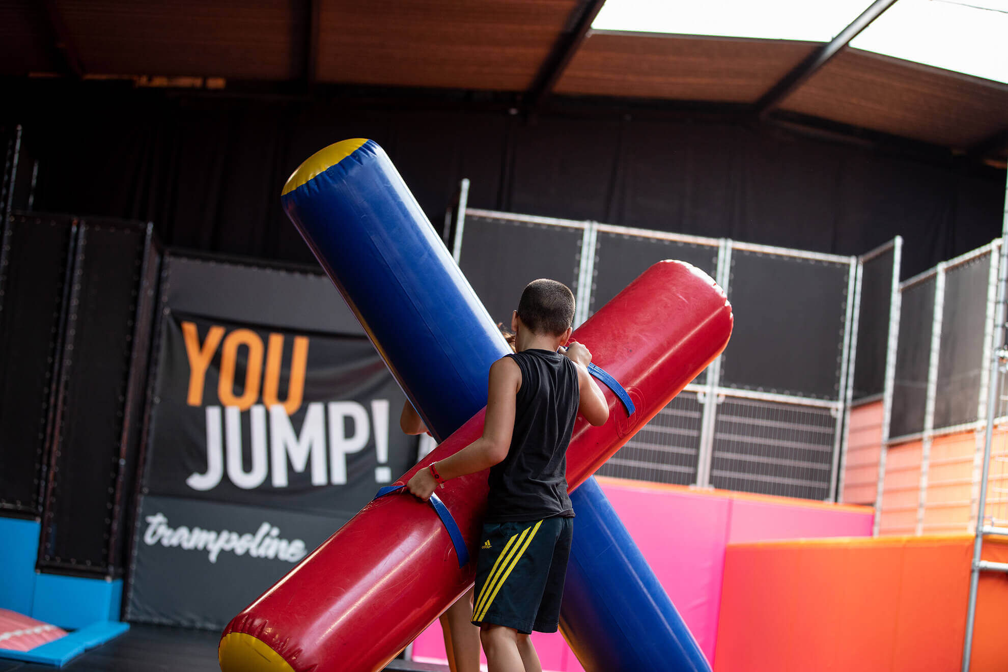 Battle beam au trampoline park You Jump