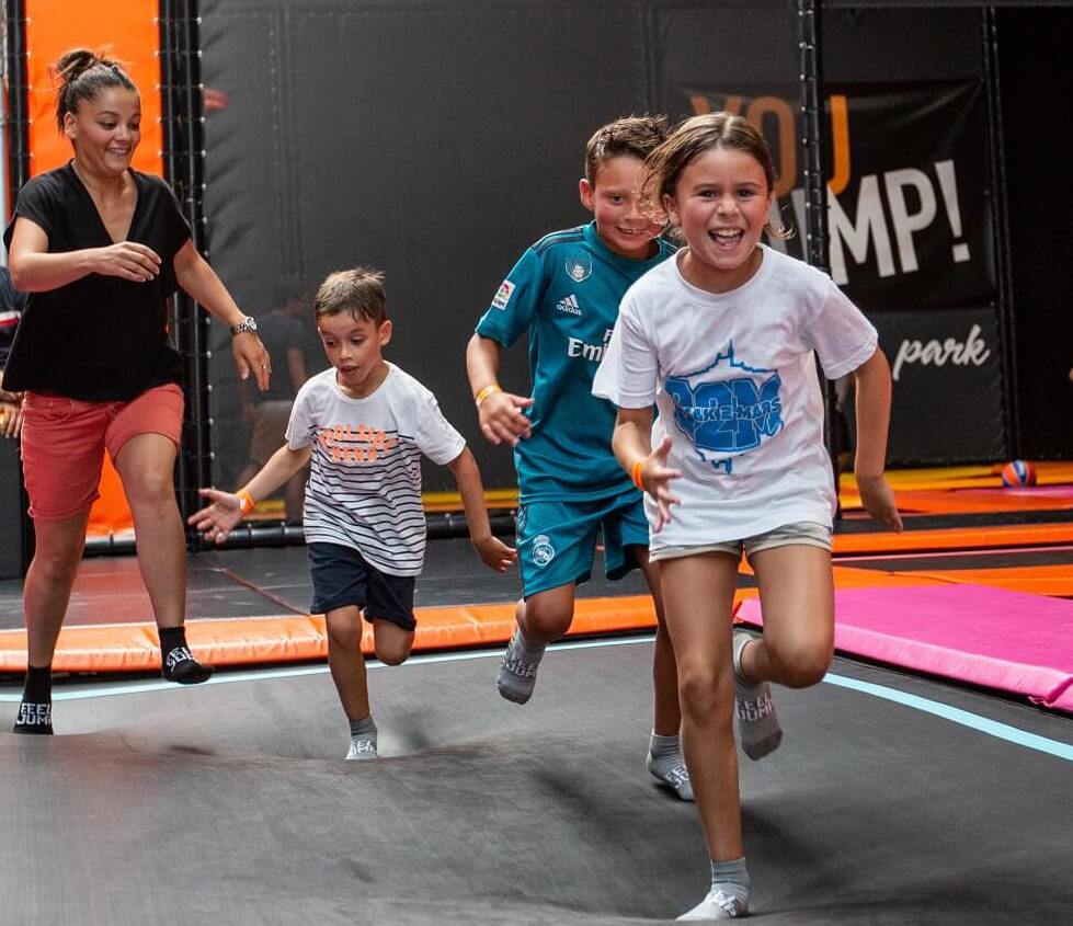 Trampoline Park You Jump Paris Sud Palaiseau Trampoline Park Paris-Palaiseau : le trampoline park indoor dans votre  région !