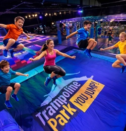 Parc de loisir indoor en France avec Trampoline Park