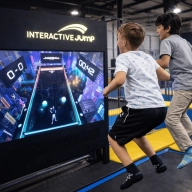 Jump interactif chez Trampoline Park