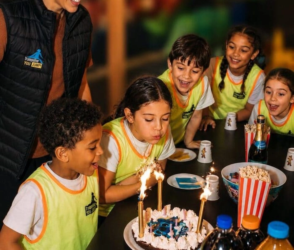 anniversaires enfants avec gateau