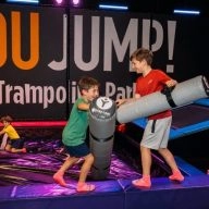bataille battle beam trampoline park frères you jump