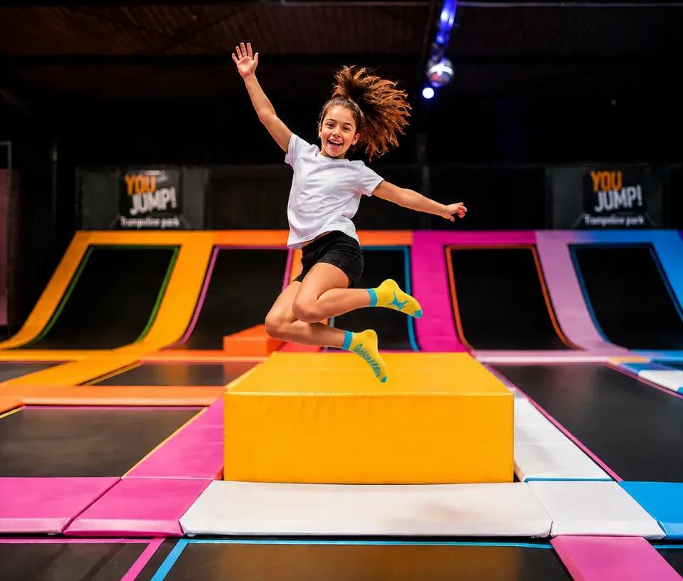 fille jump trampoline poark marseille