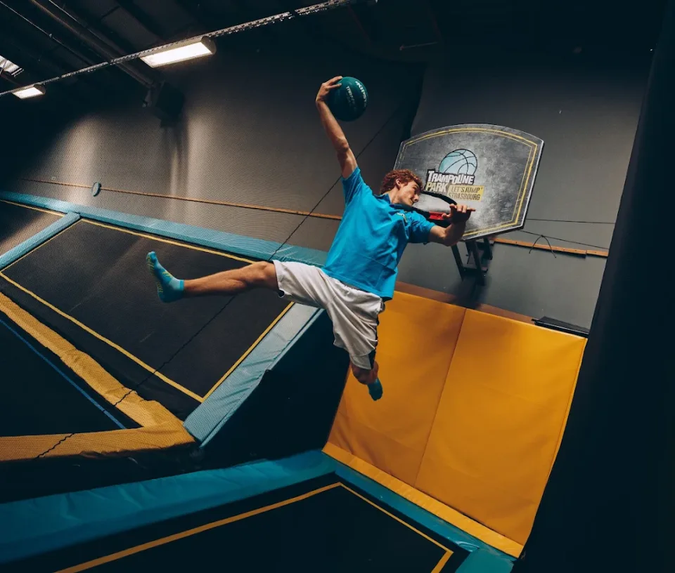 Slam Dunk activité basket trampoline