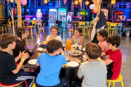 Espace anniversaire prêt pour le groupe au Trampoline Park Caen
