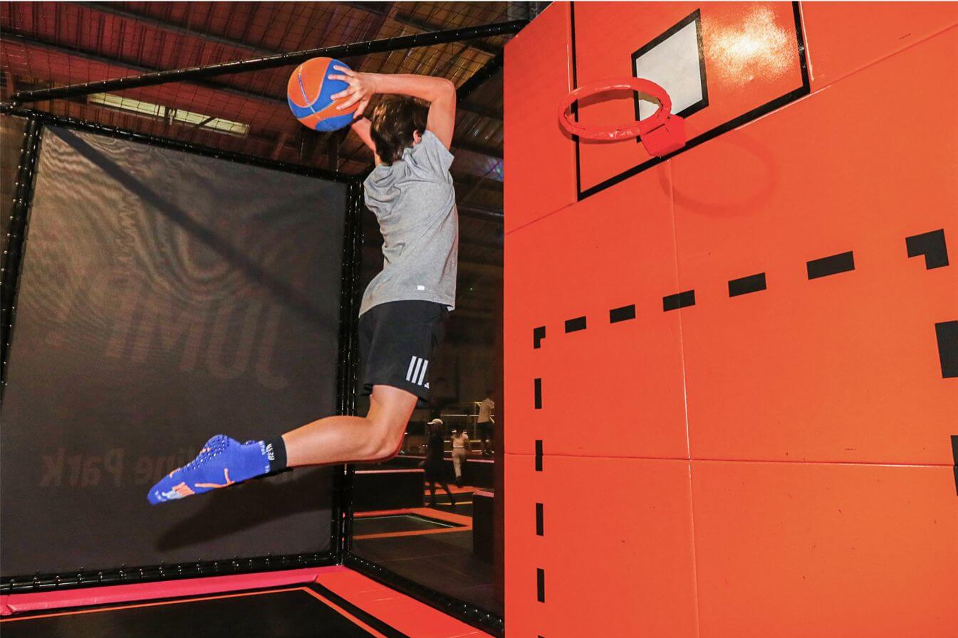 Dodgeball dans votre trampoline park You Jump