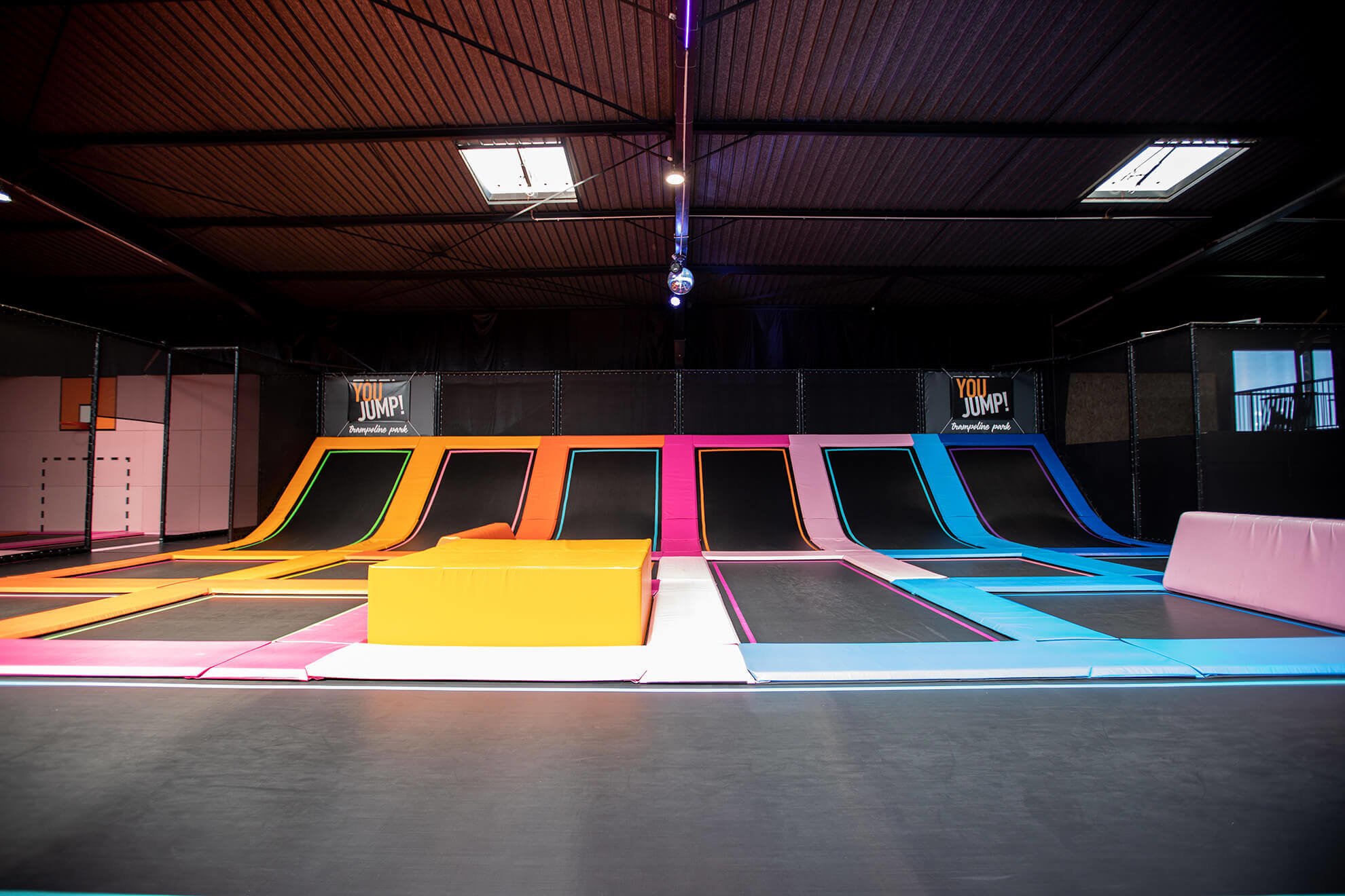 Les trampolines de la Trampoline arena You Jump