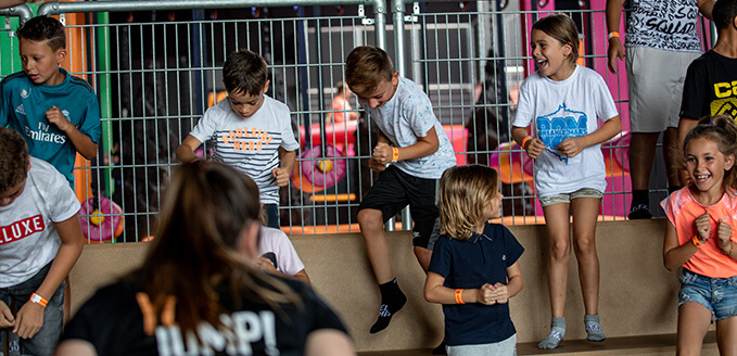 Sortie centre de loisirs et activité pour les enfants au Trampoline Park