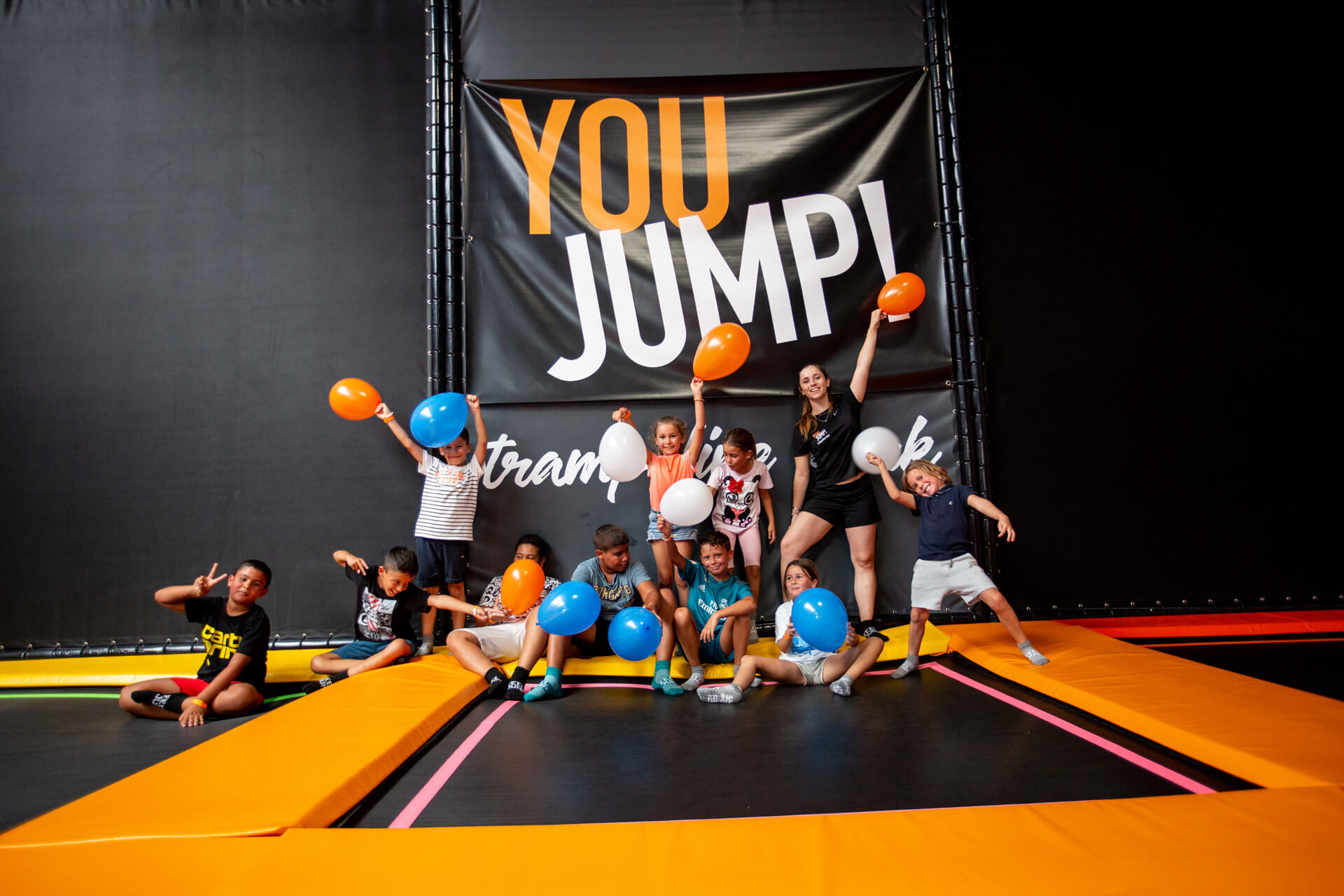 Sortie scolaire éducative au trampoline park Yoump